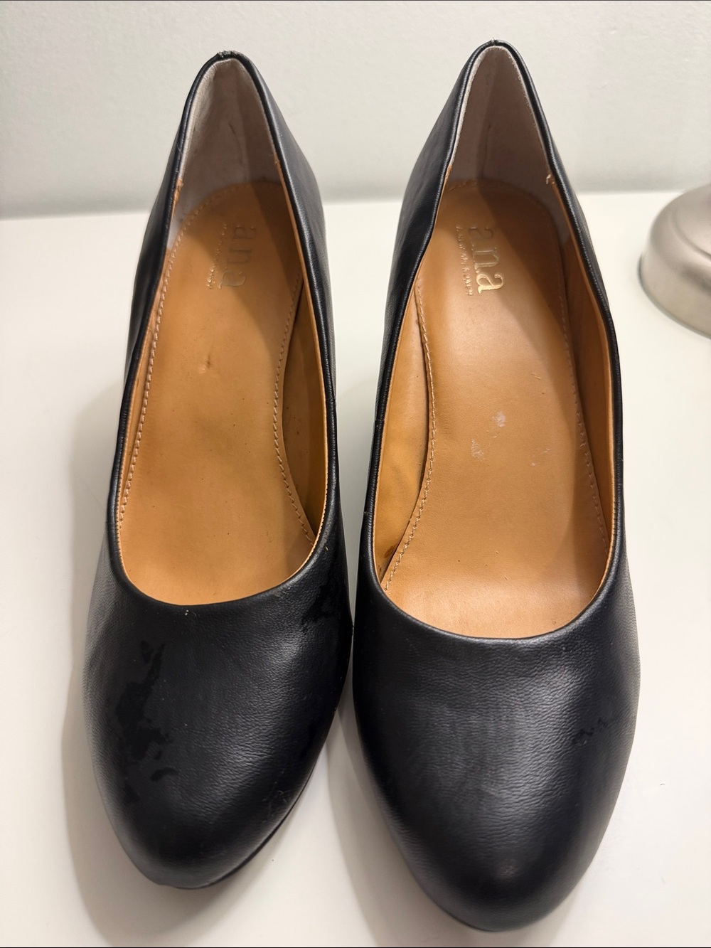 a.n.a Black Leather Round-Toe Pumps